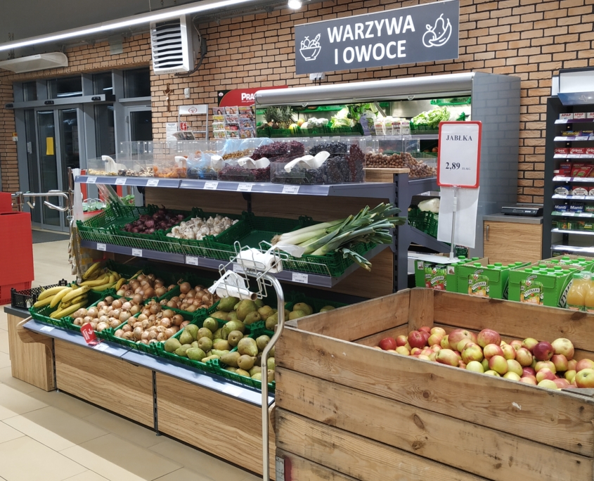 Regały i wyspy warzywne